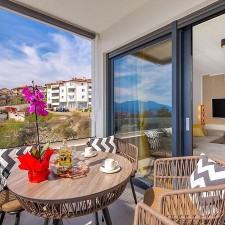 Apartment Top View With Balcony And Private Parking Рийека Екстериор снимка
